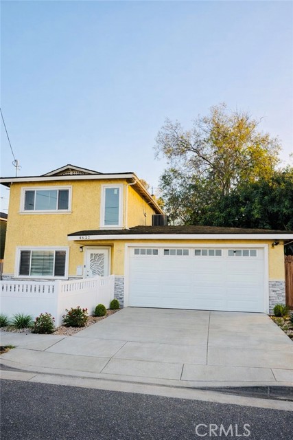 Front Image Thumbnail for CRDW26025671