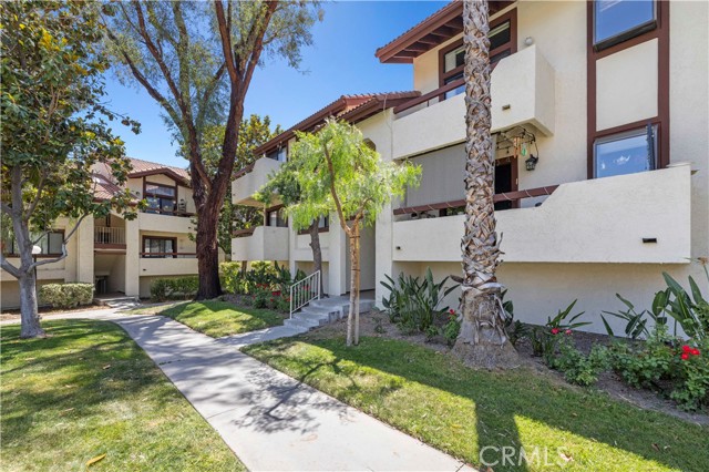 Detail Gallery Image 28 of 29 For 18145 Sundowner Way #950,  Canyon Country,  CA 91387 - 3 Beds | 2 Baths