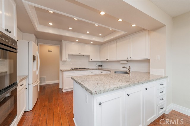 Detail Gallery Image 12 of 37 For 15 Baristo, Irvine,  CA 92612 - 2 Beds | 2/1 Baths