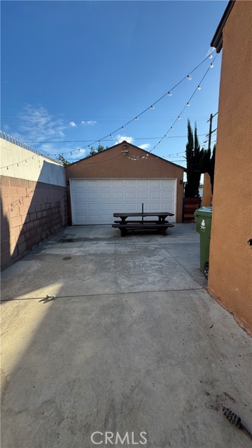 806 E 91st, Los Angeles CA: https://media.crmls.org/medias/f7279fe9-78f9-46a9-a5dc-959ea5273686.jpg