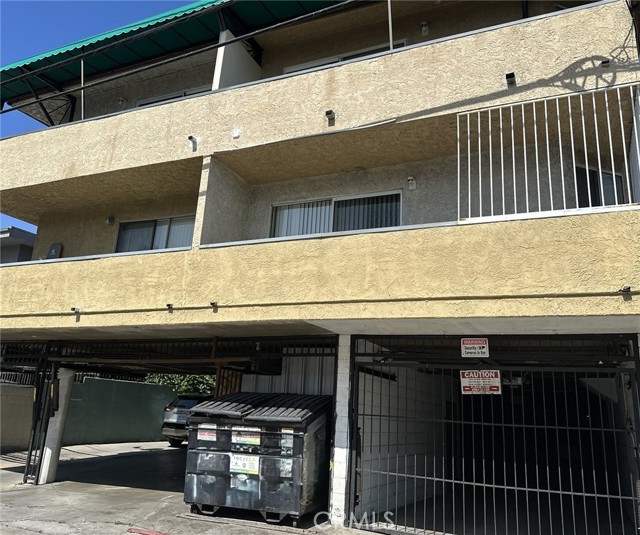 210 S Commonwealth Avenue, Los Angeles CA: https://media.crmls.org/medias/f7282393-4265-43ab-85ef-38f26976f7b3.jpg