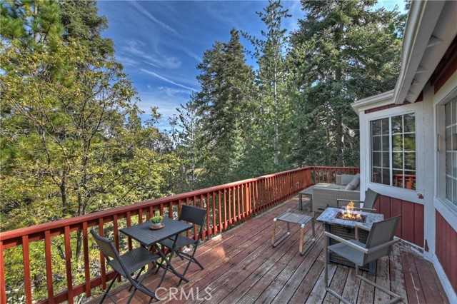 Detail Gallery Image 12 of 28 For 276 Augusta Ct, Lake Arrowhead,  CA 92352 - 3 Beds | 2/1 Baths