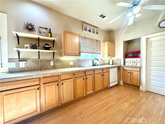 Detail Gallery Image 13 of 26 For 65 E Colusa, Orland,  CA 95963 - 3 Beds | 2 Baths