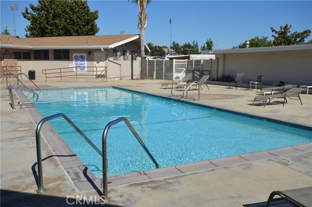 840 E Foothill Boulevard, Azusa CA: https://media.crmls.org/medias/f7297275-11ca-49a3-a179-28623725fe55.jpg