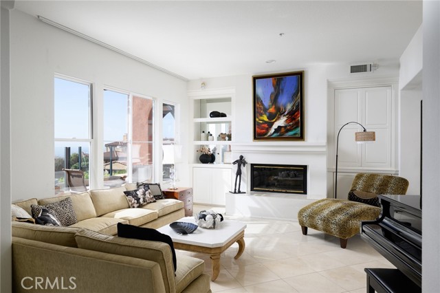 11 Classico Drive, Newport Coast CA: https://media.crmls.org/medias/f72987be-d186-44cc-b09b-2da4769c90e8.jpg