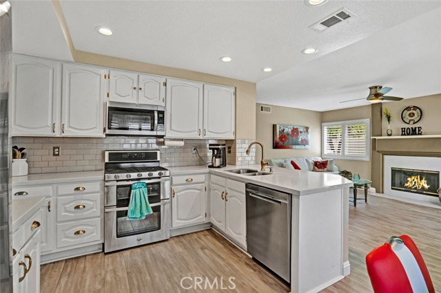 Detail Gallery Image 13 of 41 For 39309 via Monserate, Murrieta,  CA 92563 - 3 Beds | 2/1 Baths
