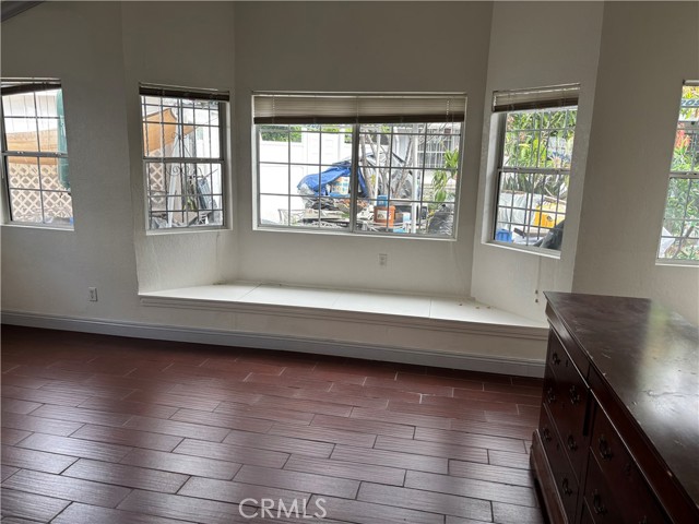 Detail Gallery Image 10 of 22 For 130 E Sycamore, Arcadia,  CA 91006 - 2 Beds | 2 Baths