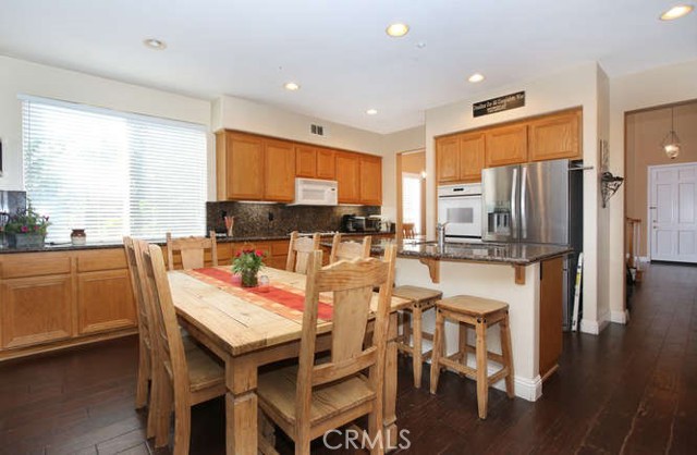 Detail Gallery Image 16 of 38 For 10 Acanthus, Rancho Santa Margarita,  CA 92688 - 5 Beds | 3 Baths