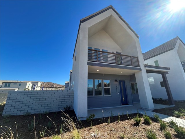 27333 Creekwood Lane, Valencia CA: https://media.crmls.org/medias/f72b0d0b-e540-4e72-89dd-05a17d8aaefe.jpg