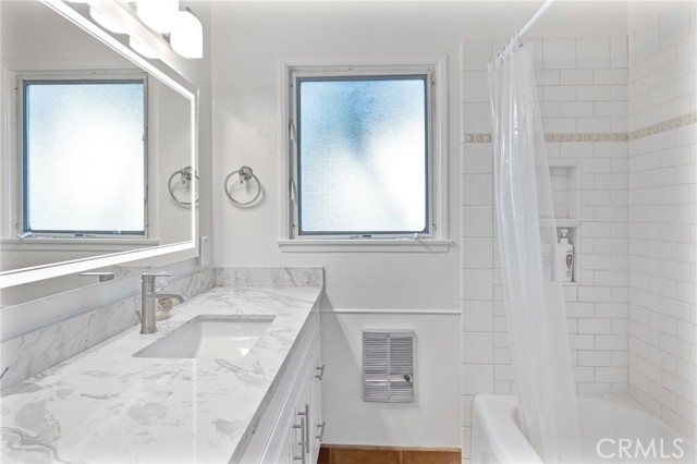 Detail Gallery Image 40 of 58 For 17006 Cantara St, Lake Balboa,  CA 91406 - 3 Beds | 2 Baths