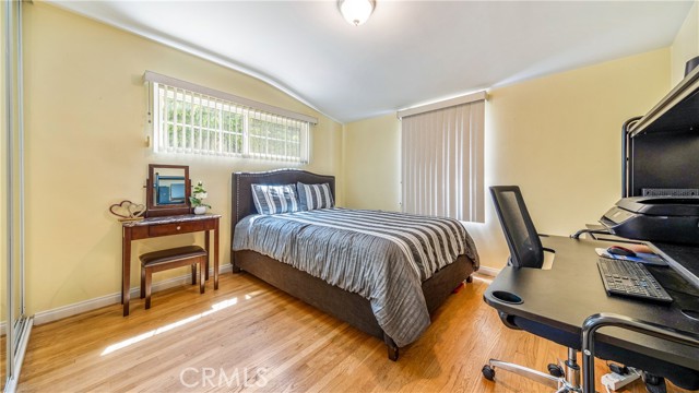 16053 Devonshire Street, Granada Hills CA: https://media.crmls.org/medias/f72c2ebb-323d-43e4-9b9a-401b9d583993.jpg