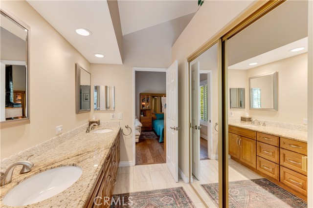 685 Vista Coto Verde, Camarillo CA: https://media.crmls.org/medias/f72d60dc-b86b-4ce6-92f0-9ddb3695eddf.jpg