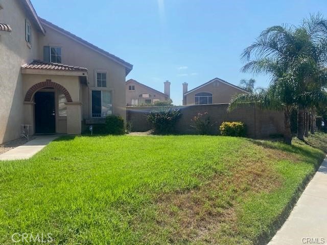 4995 St Albert Drive, Fontana CA: https://media.crmls.org/medias/f72d722e-406a-4bd3-8658-9bbdd1f52f88.jpg