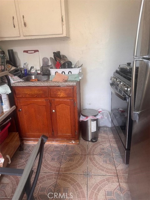 Detail Gallery Image 11 of 15 For 920 E 48th St, Los Angeles,  CA 90011 - – Beds | – Baths