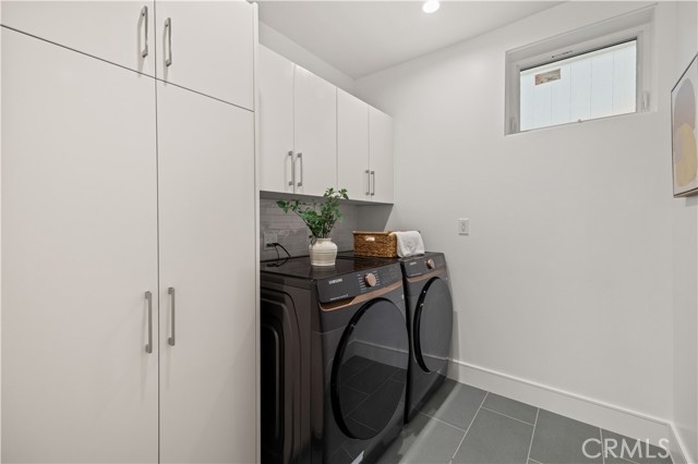 1212 19th Street, Hermosa Beach, California 90254, 4 Bedrooms Bedrooms, ,4 BathroomsBathrooms,Residential,For Sale,19th,SB26062974