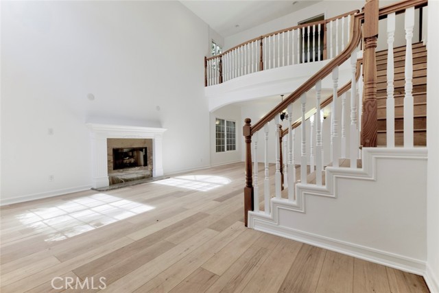 Detail Gallery Image 9 of 59 For 15121 Marlin Pl, Van Nuys,  CA 91405 - 4 Beds | 3 Baths