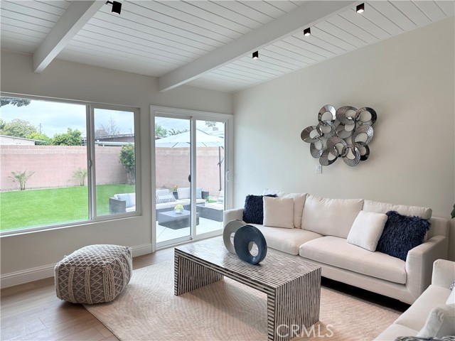 Detail Gallery Image 24 of 29 For 2141 E Center St, Anaheim,  CA 92806 - 4 Beds | 2 Baths