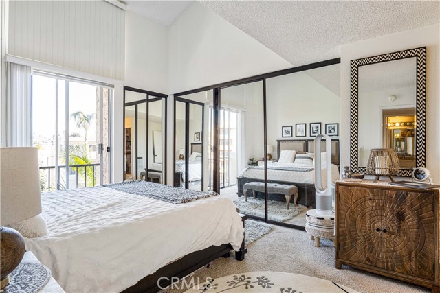 555 Esplanade, Redondo Beach, California 90277, 3 Bedrooms Bedrooms, ,3 BathroomsBathrooms,Residential,Sold,Esplanade,SB22021608