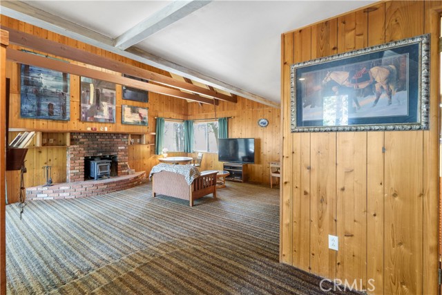 Detail Gallery Image 6 of 30 For 30687 Ferndale Dr, Running Springs,  CA 92382 - 2 Beds | 2 Baths