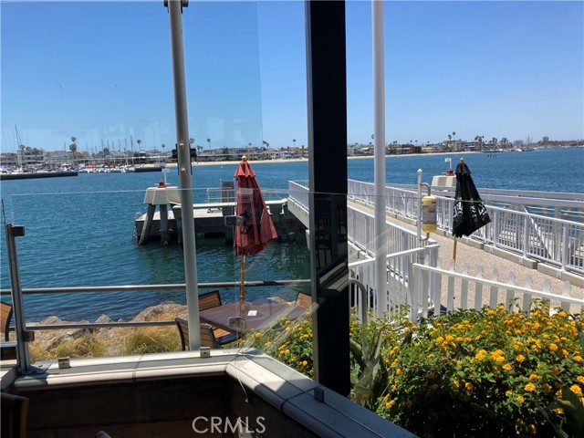 5327 Marina Pacifica N Drive, Long Beach CA: https://media.crmls.org/medias/f731b9cf-f519-41b2-92a5-7c9cabf80d1c.jpg