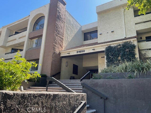 21650 Burbank Blvd. #206