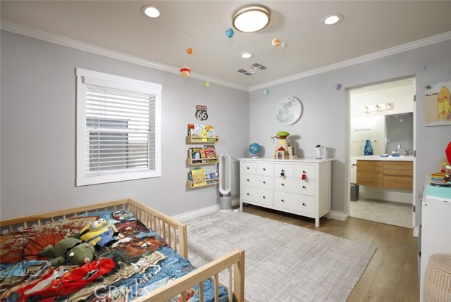 Detail Gallery Image 17 of 45 For 11101 Sarah St, Toluca Lake,  CA 91602 - 6 Beds | 5 Baths