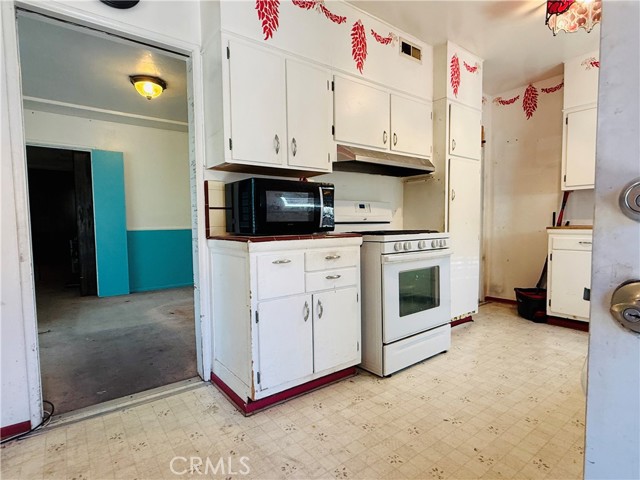 Detail Gallery Image 10 of 25 For 892 Valencia Dr, Colton,  CA 92324 - 3 Beds | 1 Baths
