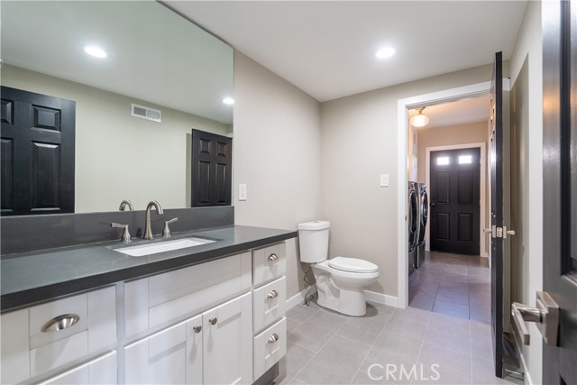 Detail Gallery Image 17 of 40 For 17200 Willard, Lake Balboa,  CA 91406 - 3 Beds | 2/1 Baths