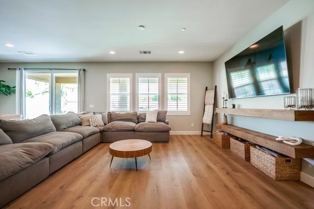 Detail Gallery Image 11 of 55 For 30327 Redding, Murrieta,  CA 92563 - 4 Beds | 3 Baths