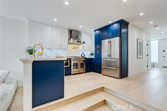 Detail Gallery Image 22 of 74 For 11919 Mayfield, Los Angeles,  CA 90049 - 3 Beds | 3 Baths