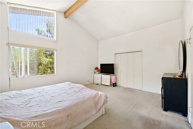 1438 Hillside Drive, Glendale CA: https://media.crmls.org/medias/f738b77d-2460-491b-912e-21f7ccb9fa98.jpg