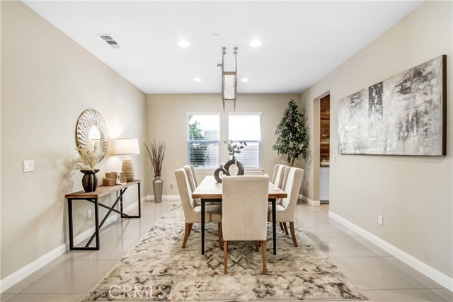 Detail Gallery Image 9 of 60 For 31454 Polo Creek, Temecula,  CA 92591 - 5 Beds | 4/1 Baths