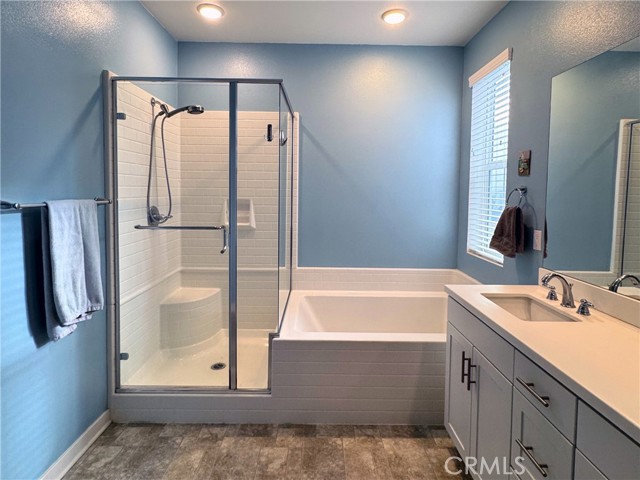 Detail Gallery Image 12 of 14 For 27448 Clarise Ln, Murrieta,  CA 92562 - 4 Beds | 3 Baths