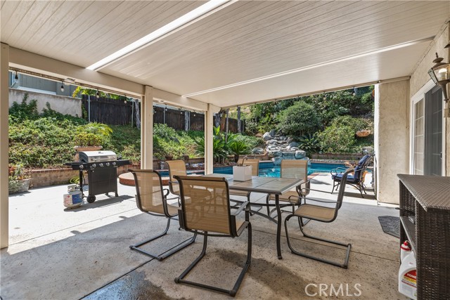 8 Rancho Laguna Dr., Pomona CA: https://media.crmls.org/medias/f739c917-cf37-4395-b4b0-8960a7826d97.jpg