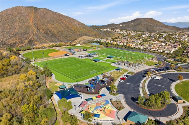 Detail Gallery Image 59 of 68 For 36745 Braken Way, Lake Elsinore,  CA 92532 - 5 Beds | 3 Baths