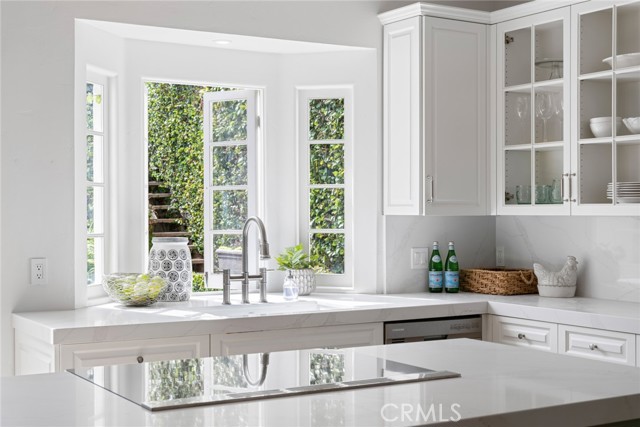 31402 Ocean View, Laguna Beach CA: https://media.crmls.org/medias/f73a9840-9f5d-4176-9b5b-f610dbc29c95.jpg