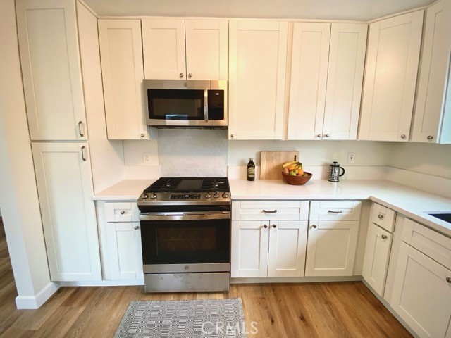 Detail Gallery Image 2 of 12 For 2345 Almond Ave, Orange,  CA 92868 - 3 Beds | 2 Baths