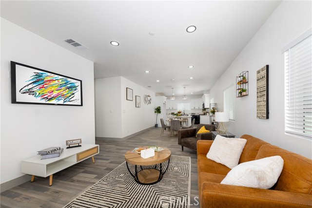 7972 Cortez Street, Highland CA: https://media.crmls.org/medias/f73b5b36-a7ed-47bc-b144-7f4055daaebd.jpg