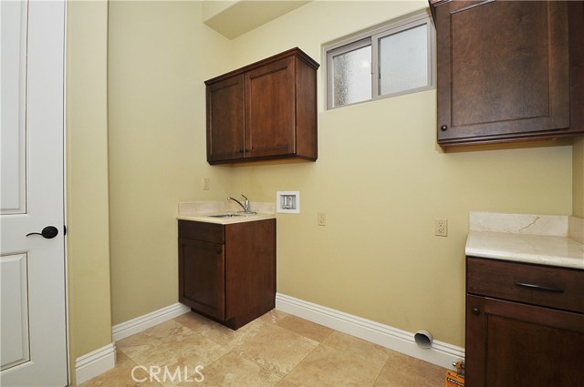 519 Lucia Avenue, Redondo Beach, California 90277, 4 Bedrooms Bedrooms, ,2 BathroomsBathrooms,Residential,Sold,Lucia,SB17035831