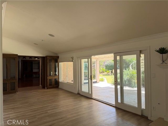 Detail Gallery Image 3 of 27 For 20838 Exhibit Ct, Woodland Hills,  CA 91367 - 4 Beds | 4 Baths