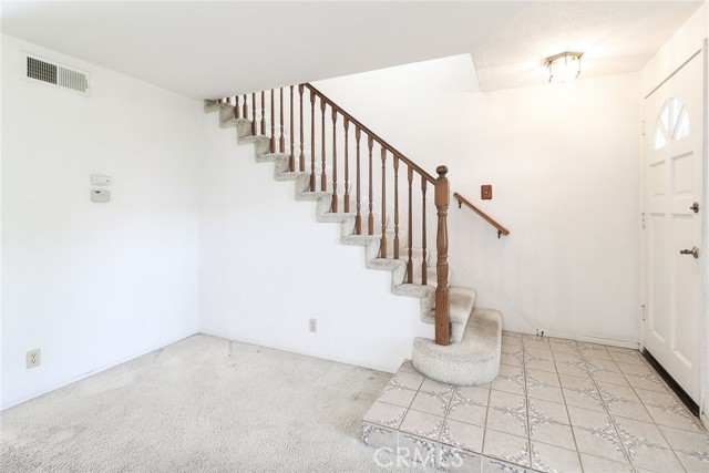 345 Jeremiah Drive, Simi Valley CA: https://media.crmls.org/medias/f73c9ec4-29cd-4867-bf0f-546944fb16c1.jpg
