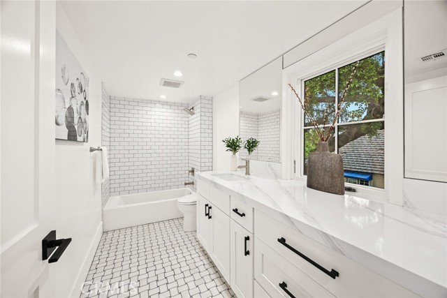 2174 Melville Drive, San Marino CA: https://media.crmls.org/medias/f73d1137-77db-4b56-8132-bf5d9470524f.jpg