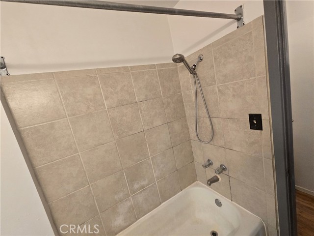 Detail Gallery Image 9 of 11 For 5628 Clemson St, Los Angeles,  CA 90016 - 1 Beds | 1 Baths