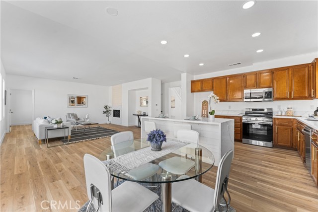 Detail Gallery Image 22 of 69 For 37920 Pisces Cir, Palmdale,  CA 93552 - 5 Beds | 4 Baths