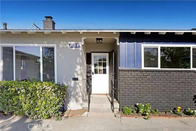 Detail Gallery Image 4 of 37 For 10703 Woodruff Ave, Downey,  CA 90241 - 3 Beds | 2 Baths