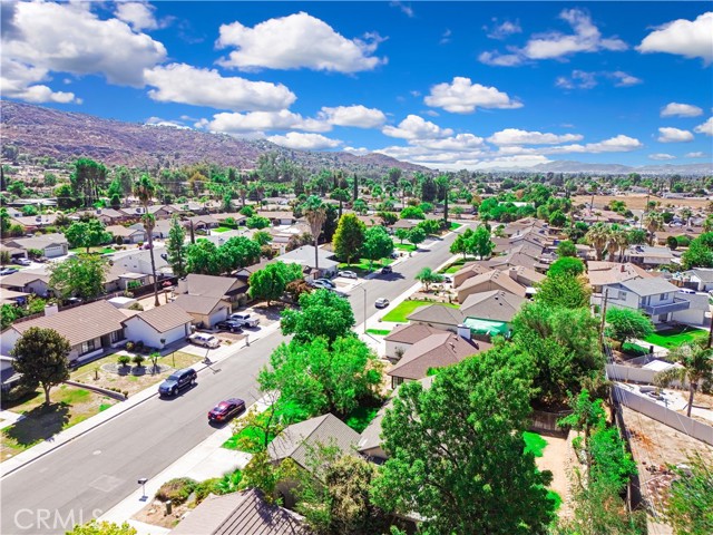 Detail Gallery Image 36 of 44 For 41398 Shadow Mountain Way, Hemet,  CA 92544 - 3 Beds | 2 Baths