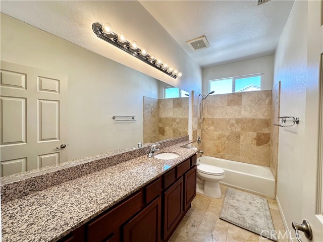 Detail Gallery Image 21 of 30 For 9301 Shirley Ave #50,  Northridge,  CA 91324 - 3 Beds | 3 Baths
