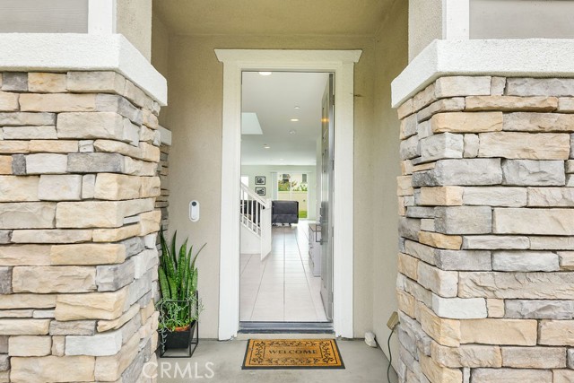 706 Leather Oak Lane, Pomona CA: https://media.crmls.org/medias/f73fe9de-1fc9-4136-9dc9-08165779297a.jpg