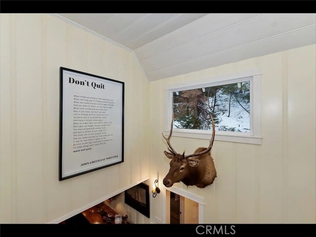 855 Lake Drive, Lake Arrowhead CA: https://media.crmls.org/medias/f73ff5d6-2e46-4a12-bb1c-0c85b425121b.jpg
