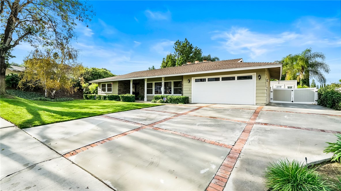 5965 Courtland Dr, Riverside, CA 92506